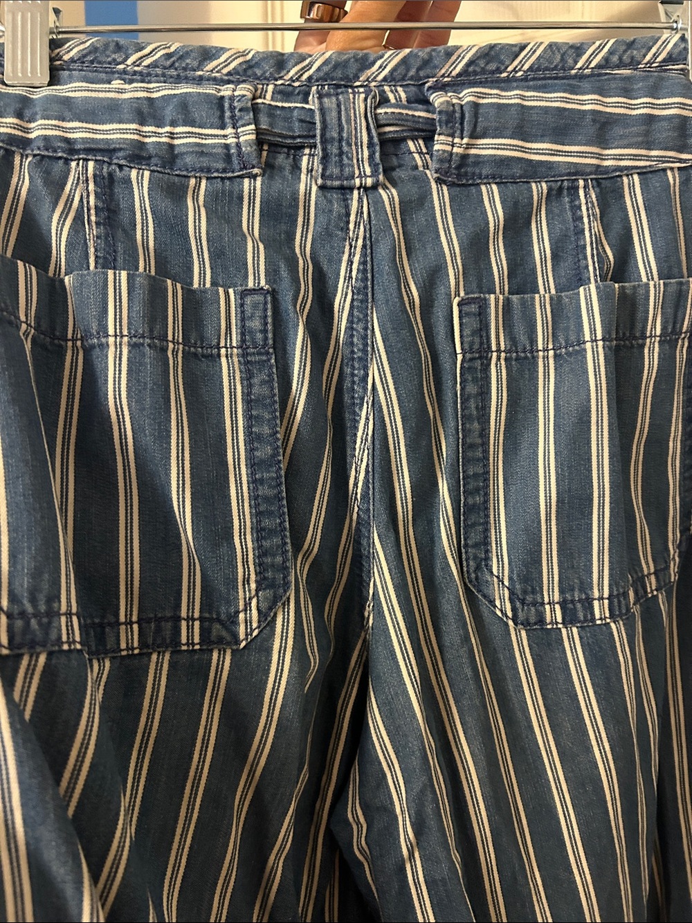 American Eagle Outfitters Blue and White Striped Wide-Leg Tie-Waist Pants - Picture 5 of 5